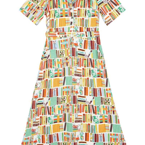 Adorable Joanie bookshelf print dress. NWT. US Women’s 14. Make an offer! - Picture 10 of 14